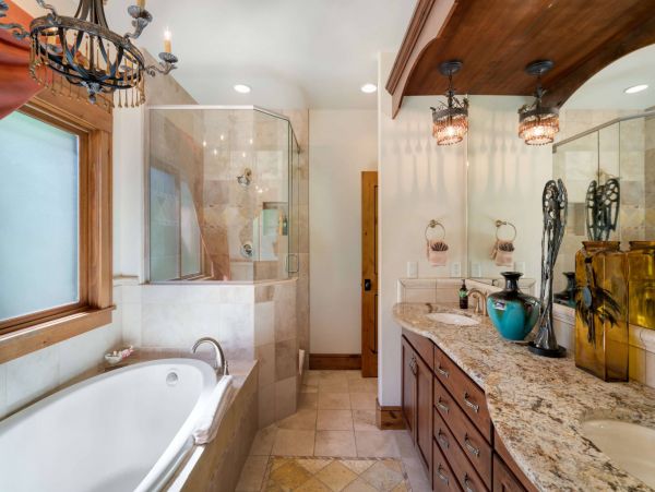Luxury Estate 3 miles to slopes