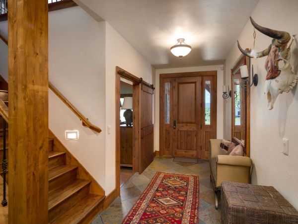 Luxury Estate 3 miles to slopes