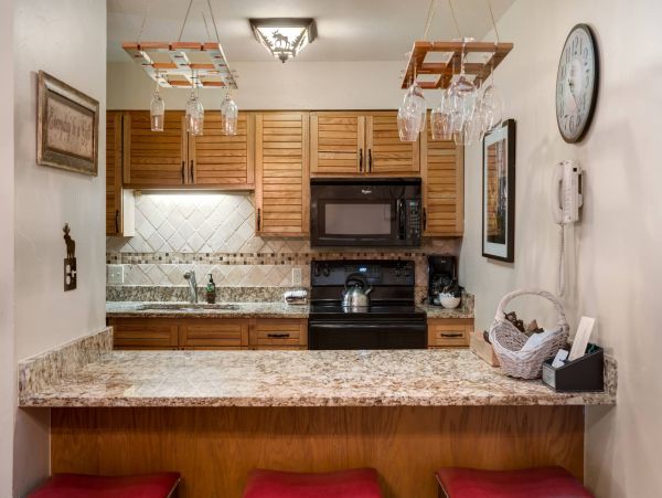 Steamboat Spring Five Min Walk to Gondola Three Bedrooms & Loft