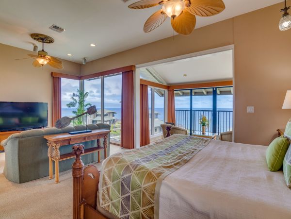 Luxury Kapalua Vacation Condo Sleeps Six Guests