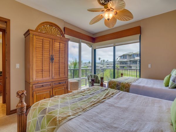 Luxury Kapalua Vacation Condo Sleeps Six Guests