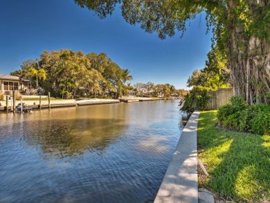 Siesta Key Vacation Home 3 Bedroom/2 Bath Sleeps 8 Guests