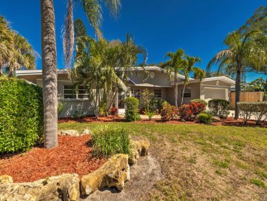 Siesta Key Vacation Home 3 Bedroom/2 Bath Sleeps 8 Guests