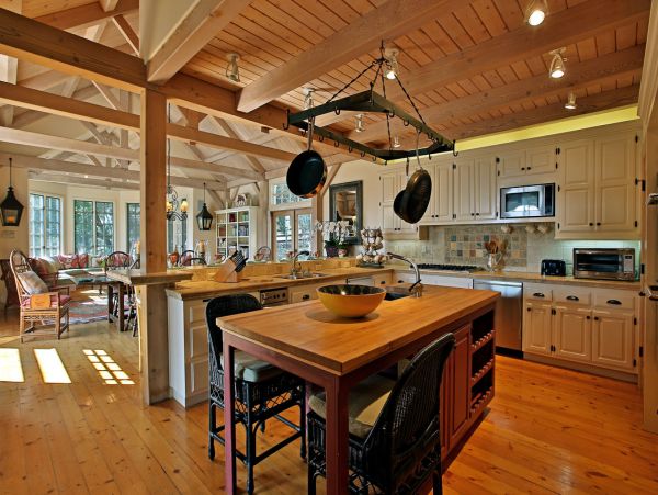 Luxury Five Bedroom Vacation Home in Santa Ynez Valley
