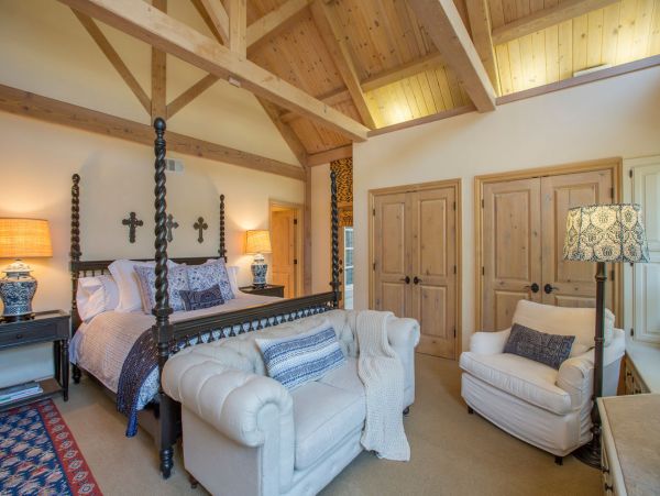 Luxury Five Bedroom Vacation Home in Santa Ynez Valley