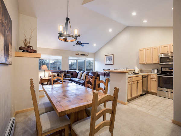 Steamboat Springs Family Vacation Rental Shuttle to Lift