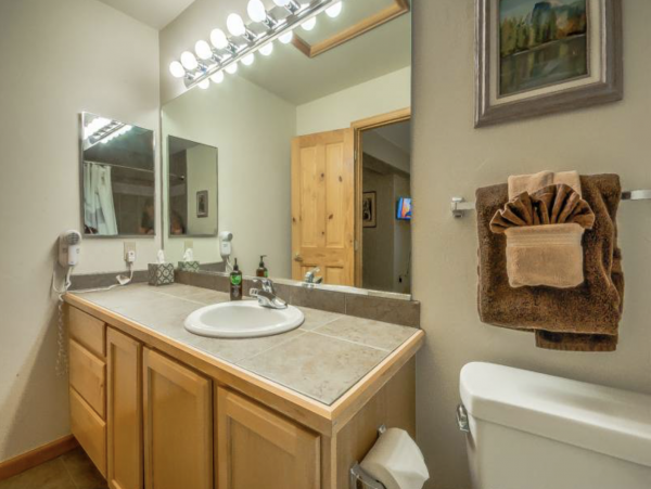 Steamboat Springs Family Vacation Rental Shuttle to Lift