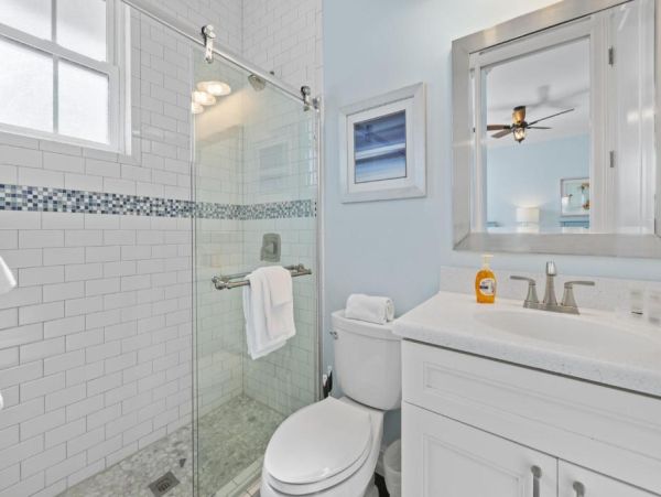 Fort Myers Luxurious Canal-Front Home with Pool & Spa - Perfect for Families
