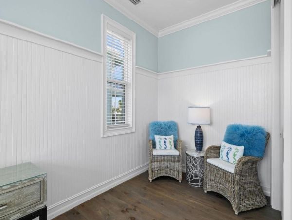 Fort Myers Luxurious Canal-Front Home with Pool & Spa - Perfect for Families