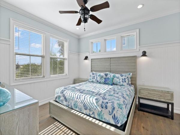 Fort Myers Luxurious Canal-Front Home with Pool & Spa - Perfect for Families