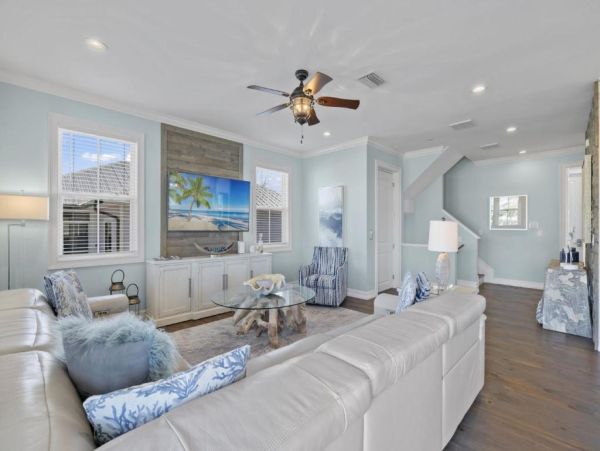 Fort Myers Luxurious Canal-Front Home with Pool & Spa - Perfect for Families