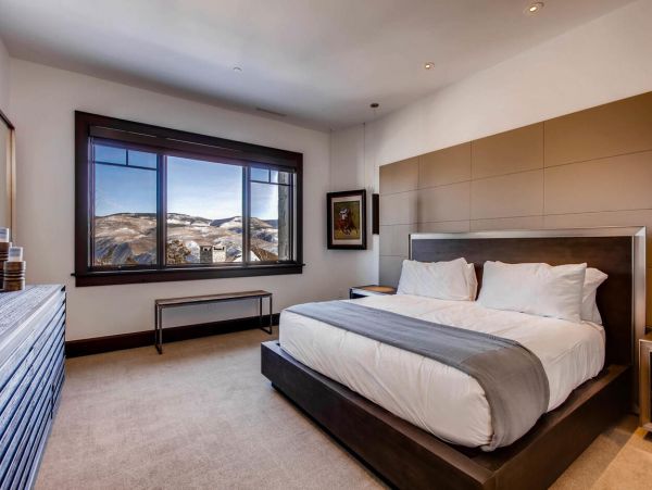 Luxurious Ski In Ski Out Vacation Rental in Avon