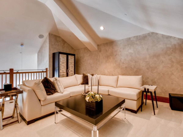 Luxury 3 Bedroom Home Ski In/Ski Out with Vail Valley Views