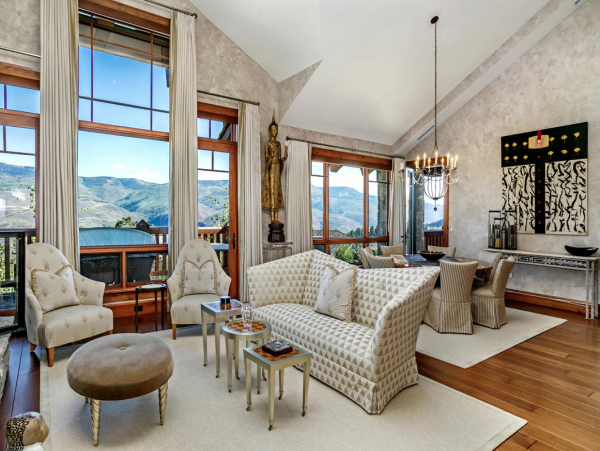 Luxury 3 Bedroom Home Ski In/Ski Out with Vail Valley Views