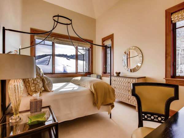 Luxury 3 Bedroom Home Ski In/Ski Out with Vail Valley Views