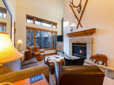 Arrowhead Condo 927677 Arrowhead Condo 927677