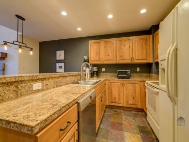 Arrowhead Condo 927677 Arrowhead Condo 927677