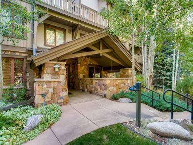 Arrowhead Condo 927677 Arrowhead Condo 927677