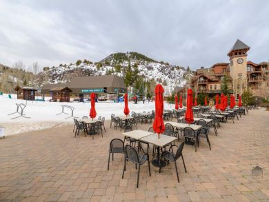 Arrowhead Condo 927677 Arrowhead Condo 927677