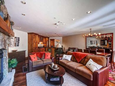 Luxury Vail Condominium Sleeps 4 Guests Walk to Ski Lifts - additional view, photo 2