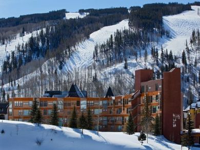 Luxury Vail Condominium Sleeps 4 Guests Walk to Ski Lifts