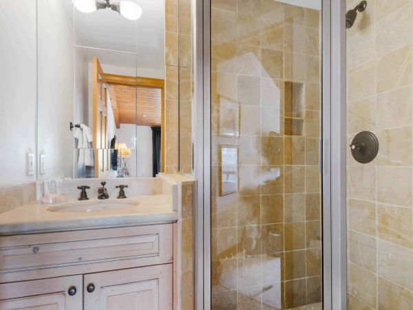 Luxury Vail Vacation Rental - Vail Village Lodge-Style Residence