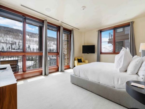 Vail Vacation Condo Four Bedroom + Den