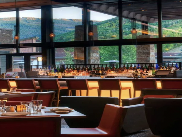 Vail Vacation Condo Four Bedroom + Den