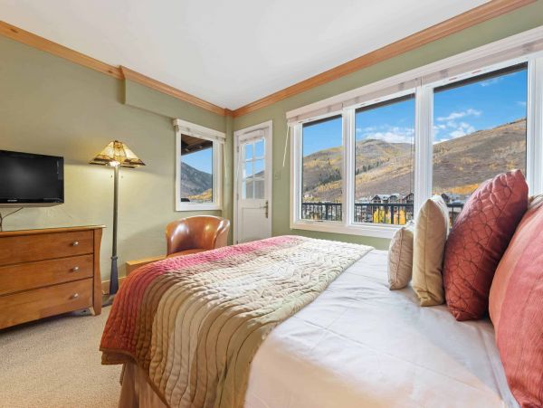 Mountain Views Vail Vacation Condo Two Bedroom