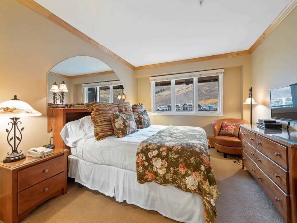 Mountain Views Vail Vacation Condo Two Bedroom
