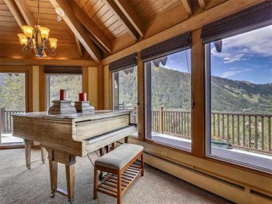 Aspen Condo 927723