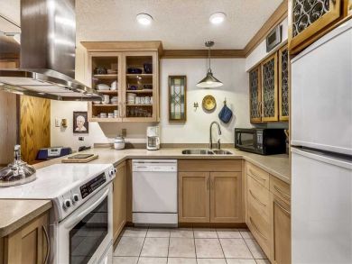Aspen Condo 927728 Aspen Condo 927728