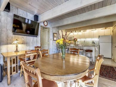 Aspen Condo 927731