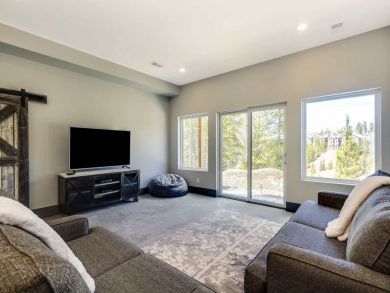 Breckenridge Home 927738