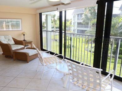 Sanibel Bay View Two Bedroom Vacation Condo Sleeps 4 Guests