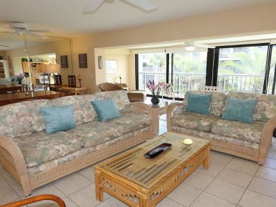 Sanibel Bay View Two Bedroom Vacation Condo Sleeps 4 Guests
