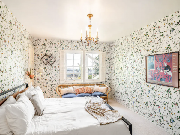 San Diego Vacation Home Sleeps Six Guests
