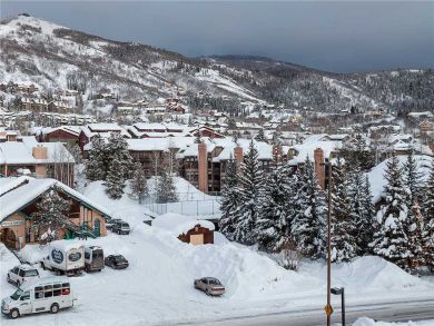 5 min Walk to Gondola 5 min Walk to Gondola