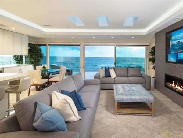 Three Bedroom Oceanfront Luxury Rental Home in La Jolla
