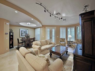 Naples Three Bedroom Walk to Beach Vacation Home