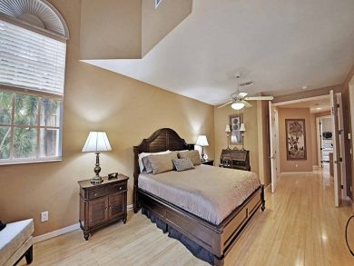 Naples Three Bedroom Walk to Beach Vacation Home