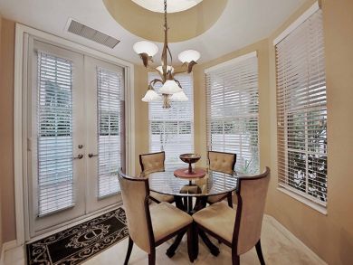 Naples Three Bedroom Walk to Beach Vacation Home