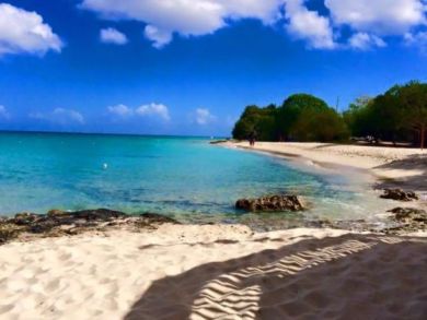 St. Croix One Bedroom Condo Rental Walk to Beach Sleeps 4