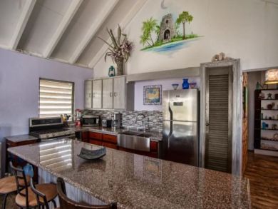 St. Croix One Bedroom Condo Rental Walk to Beach Sleeps 4
