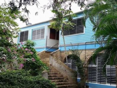 St. Croix One Bedroom Condo Rental Walk to Beach Sleeps 4