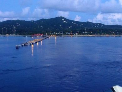 St. Croix One Bedroom Condo Rental Walk to Beach Sleeps 4