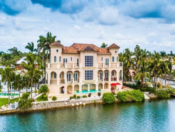 Naples Luxury Vacation Home 6 Bedrooms Sleeps 14 Guests