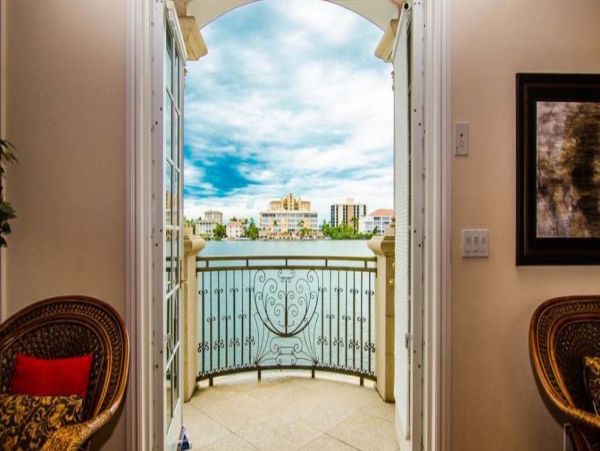 Naples Luxury Vacation Home 6 Bedrooms Sleeps 14 Guests