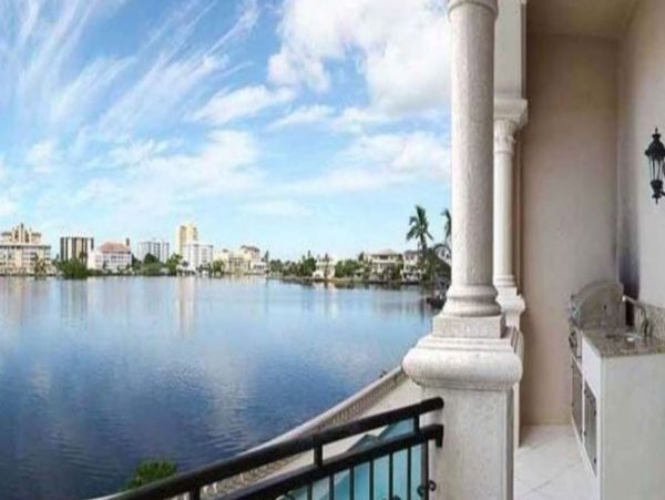 Naples Luxury Vacation Home 6 Bedrooms Sleeps 14 Guests