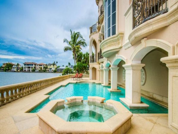Naples Luxury Vacation Home 6 Bedrooms Sleeps 14 Guests